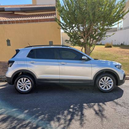 VOLKSWAGEN T-CROSS 1.0 200 TSI TOTAL FLEX AUTOMÁTICO